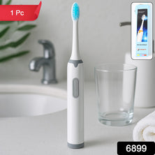 Battery-operated Electric Toothbrush With Replaceable Head (1 Pc)